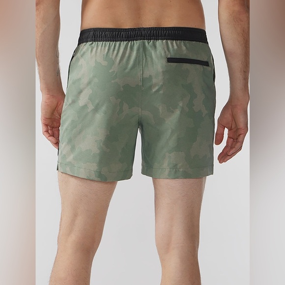 Chubbies Gym Swim Hybrid Short The You Cant See Mes 5.5" Inseam Sz S Camo NWOT - Picture 2 of 6